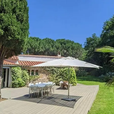 E Authentic Villa Gassin Гассен